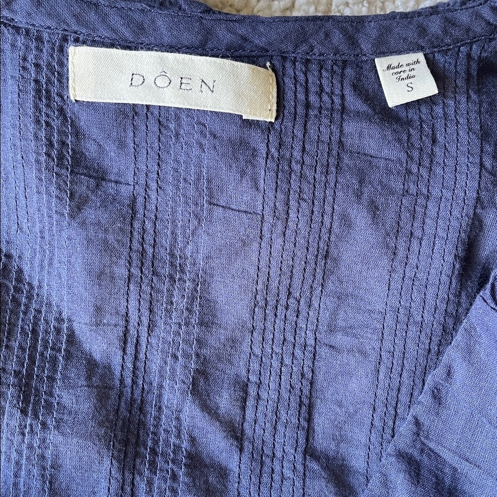 Doen Henri Top in Adriatic Navy Blue - Picture 7 of 9